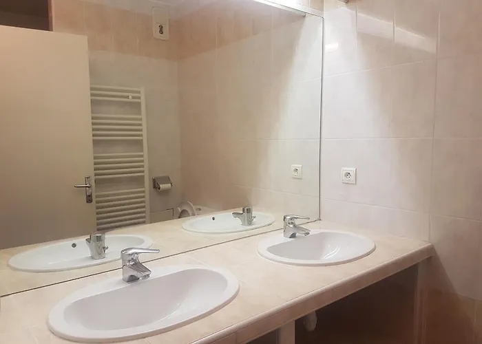 A Pied - Plage, Gare, Commerces - 2 Pieces Avec Terrasse Et Climatisation - Fr-1-466a-6 * Saint-Raphael (Var)