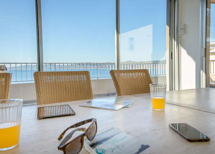 Apartment A Pied - Plage, Gare, Commerces - 2 Pieces Avec Terrasse Et Climatisation - Fr-1-466a-6