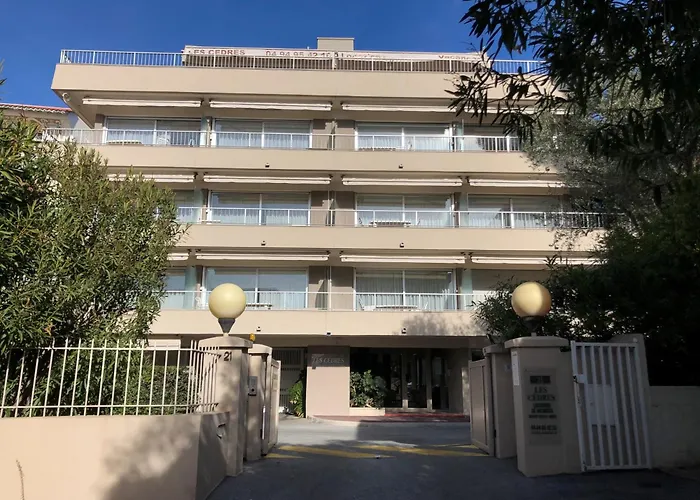 A Pied - Plage, Gare, Commerces - 2 Pieces Avec Terrasse Et Climatisation - Fr-1-466a-6 Saint-Raphael (Var)