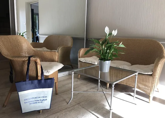 Apartment A Pied - Plage, Gare, Commerces - 2 Pieces Avec Terrasse Et Climatisation - Fr-1-466a-6 *